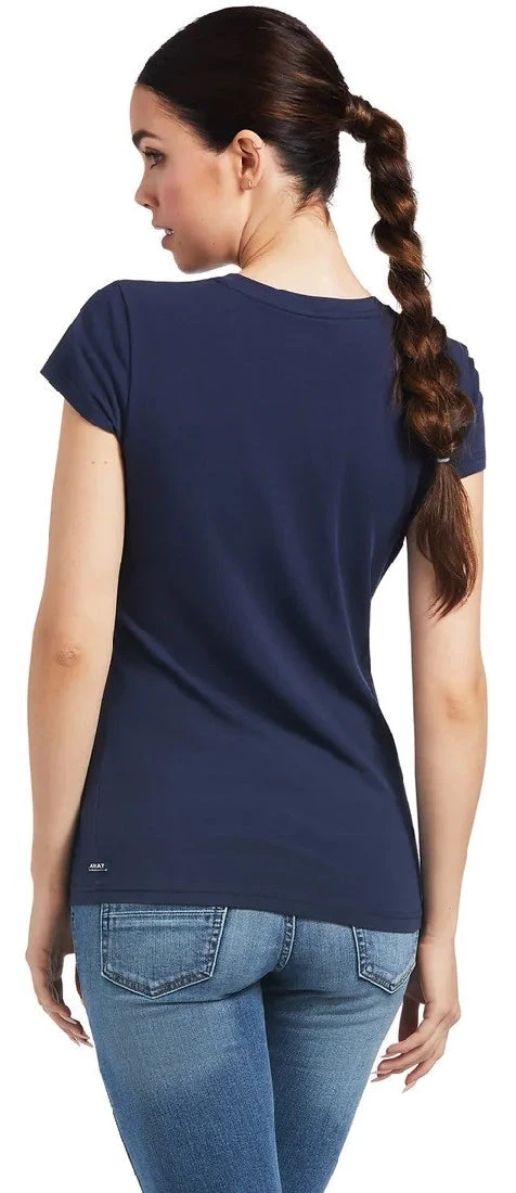 Tee Shirt Ariat Vertical Logo Navy Sp22 Ladies 6 Tee Shirt Ariat Vertical Logo Navy Sp22 Ladies - Image 4